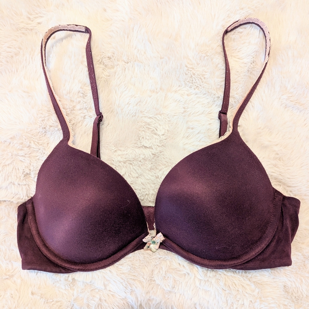 Victoria's Secret Body by Victoria Push-up Bra Size 32C